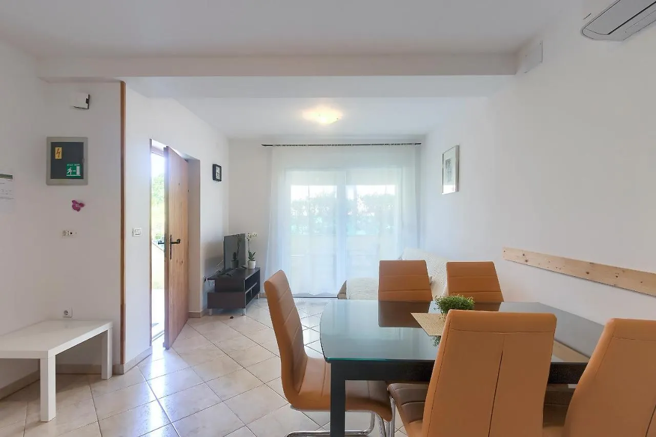 Apartments Gilly 2 Premantura Chorvatsko
