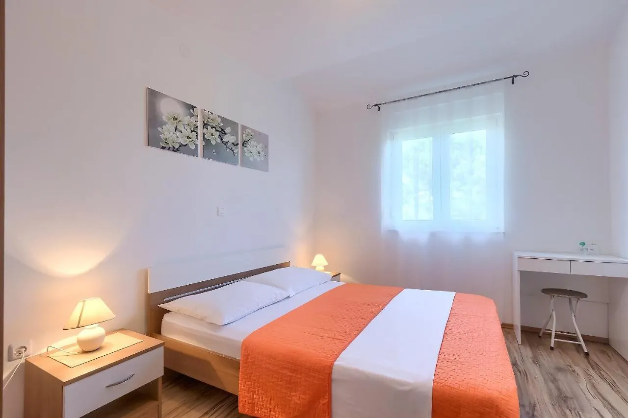 Apartments Gilly 2 Premantura